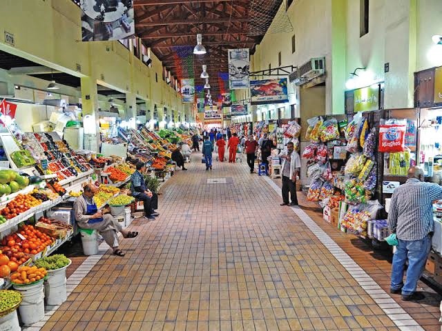 أوقات عمل سوق المباركية في الكويت